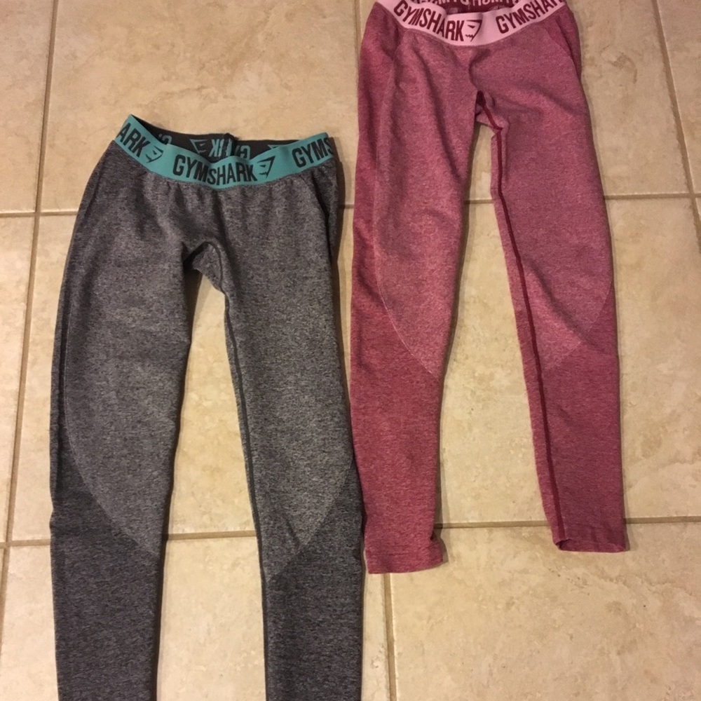 2 pairs of gym shark leggings.